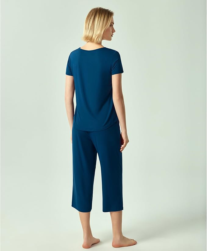 GYS Bamboo Viscose Women Pajama Sets Short Sleeve Top and Capri Pants 2 Piece Casual Lounge Sets