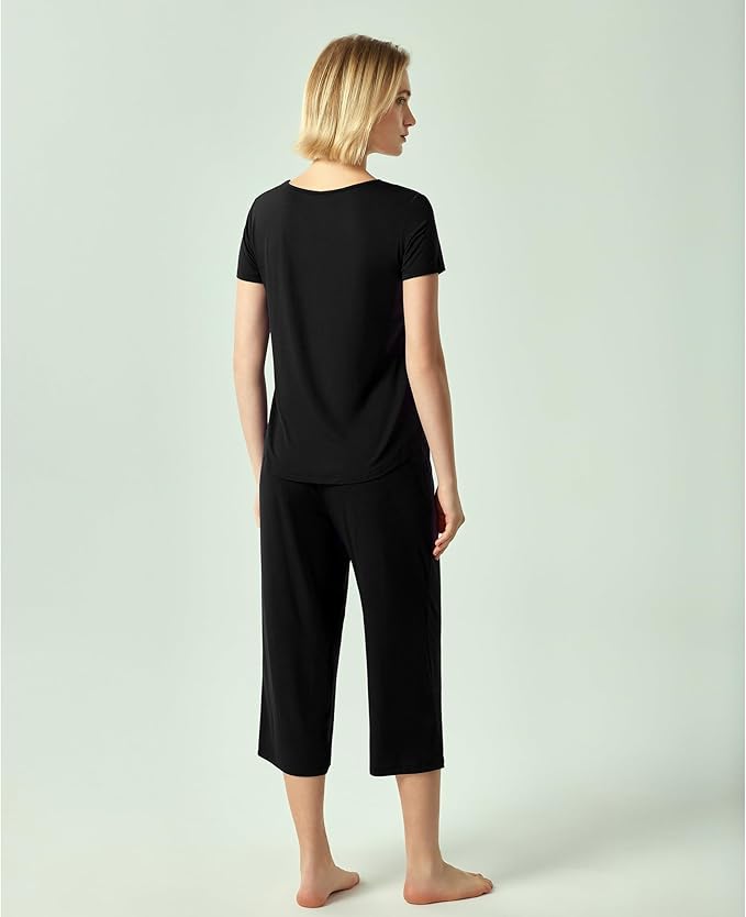 GYS Bamboo Viscose Women Pajama Sets Short Sleeve Top and Capri Pants 2 Piece Casual Lounge Sets