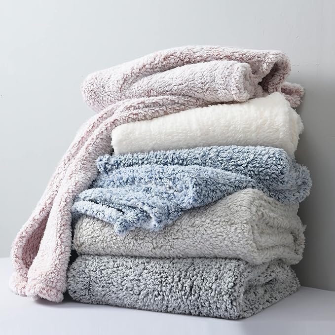 Ultra Soft Fleece Sherpa Blanket King Size, Lightweight Cozy Pattern Reversible Bed Blanket for All Season, Antique White, 104”x90”