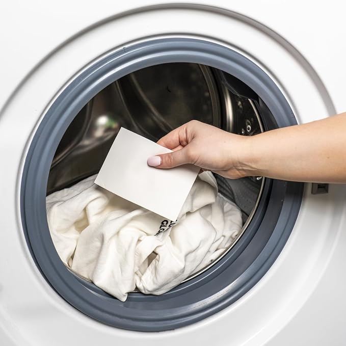 Lucent Globe Laundry Detergent Sheets. Pre-Measured Laundry Sheets. Powerful Stain Removal. Works in All Clothes Washers. World's Best Smelling Laundry Detergent. (1 Pack - 80 Washes, Lavender)