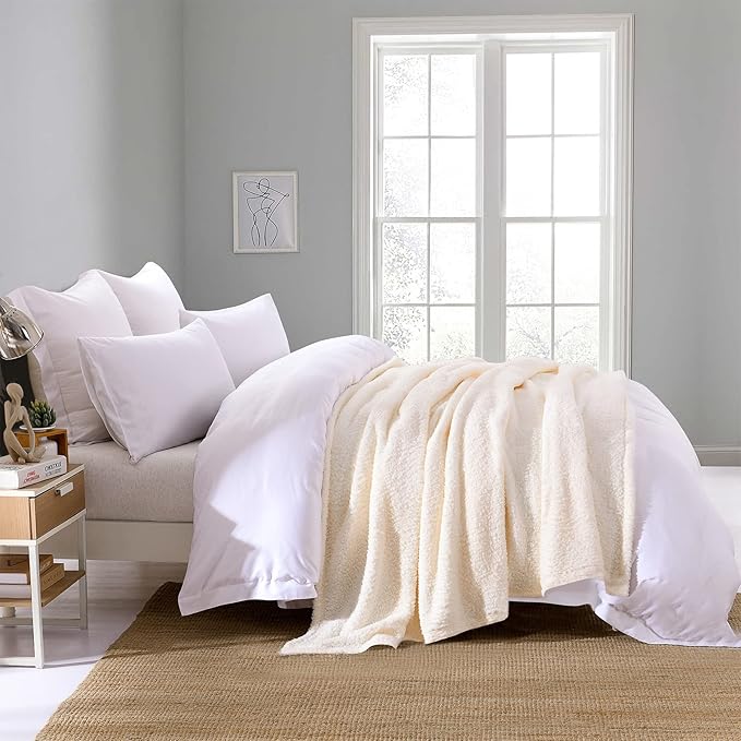 Ultra Soft Fleece Sherpa Blanket King Size, Lightweight Cozy Pattern Reversible Bed Blanket for All Season, Antique White, 104”x90”